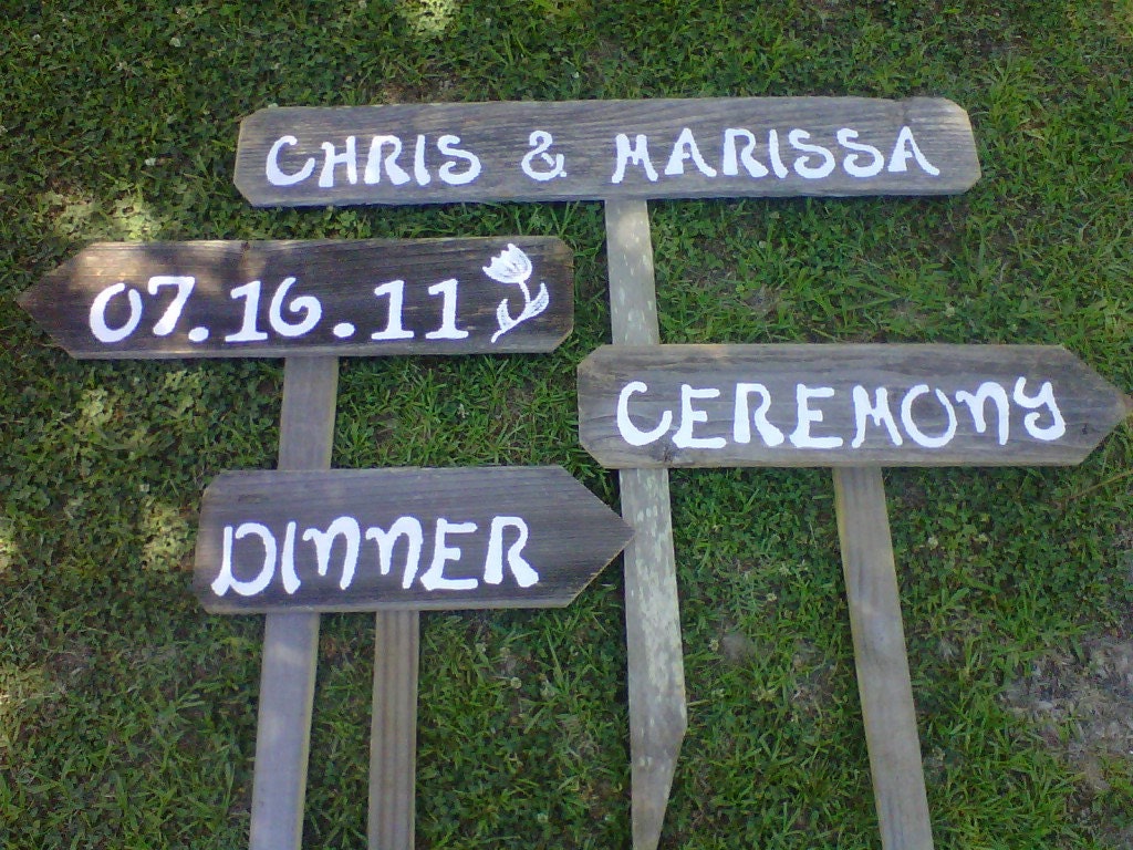 Wedding Signs WITH Stakes, Outdoor Wedding Decorations. Wooden Wedding Signs, Rustic Wedding, Country Wedding, Shabby Wedding, 4 Signs