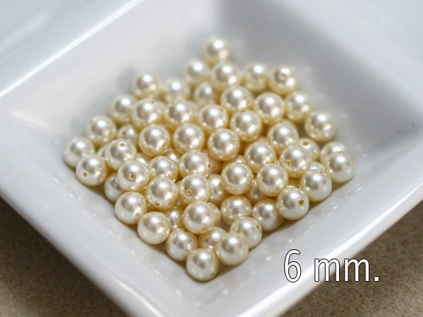 50 pcs. Swarovski Pearl 5810 Creamrose Pearl 6 mm.