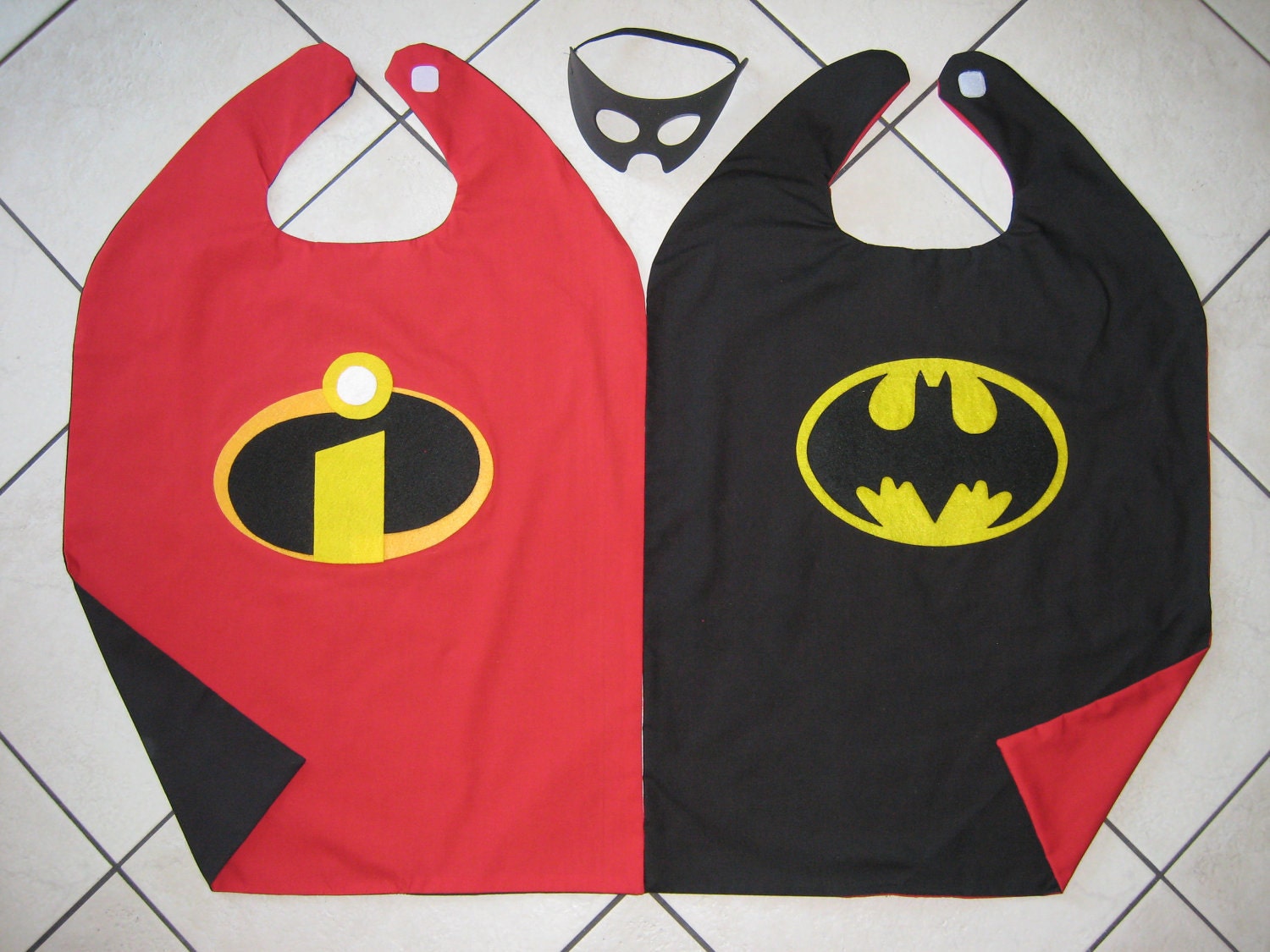 Reversible Incredibles Batman Super hero Cape Boys Mask Costume