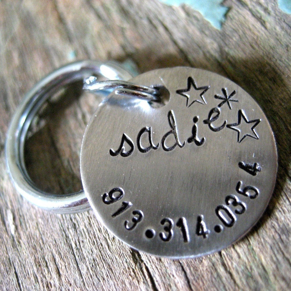 The Sadie Tag -- personalized and custom pet ID tag for your dog or cat