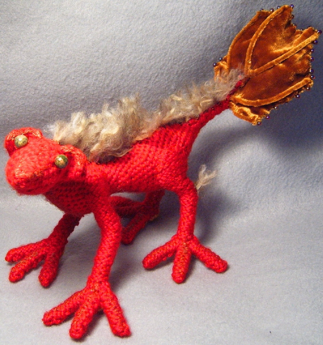 Aithne, OoaK poseable crocheted dragon