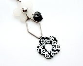 Flower Power - Black n White Keychain / Bagadornment