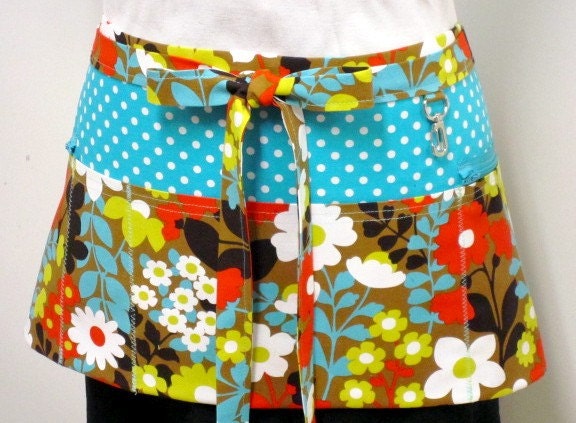 Sasha Blue Zipper/Key Clasp Vendor Apron