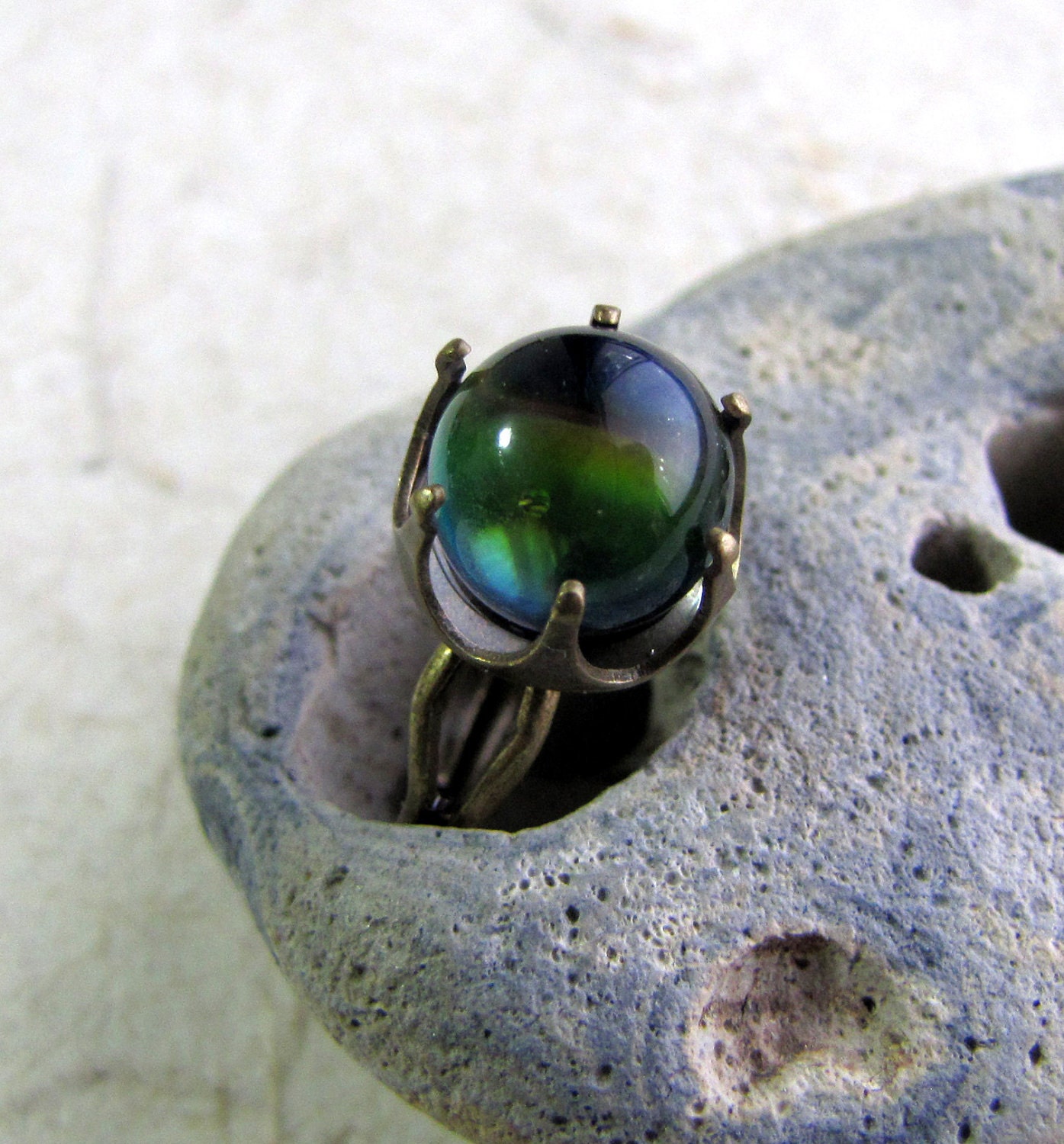 Crystal Ball Ring - Fortune Teller's Rainbow