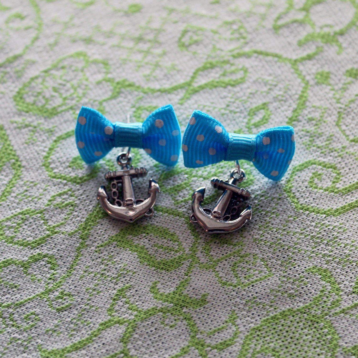 bow anchor earrings