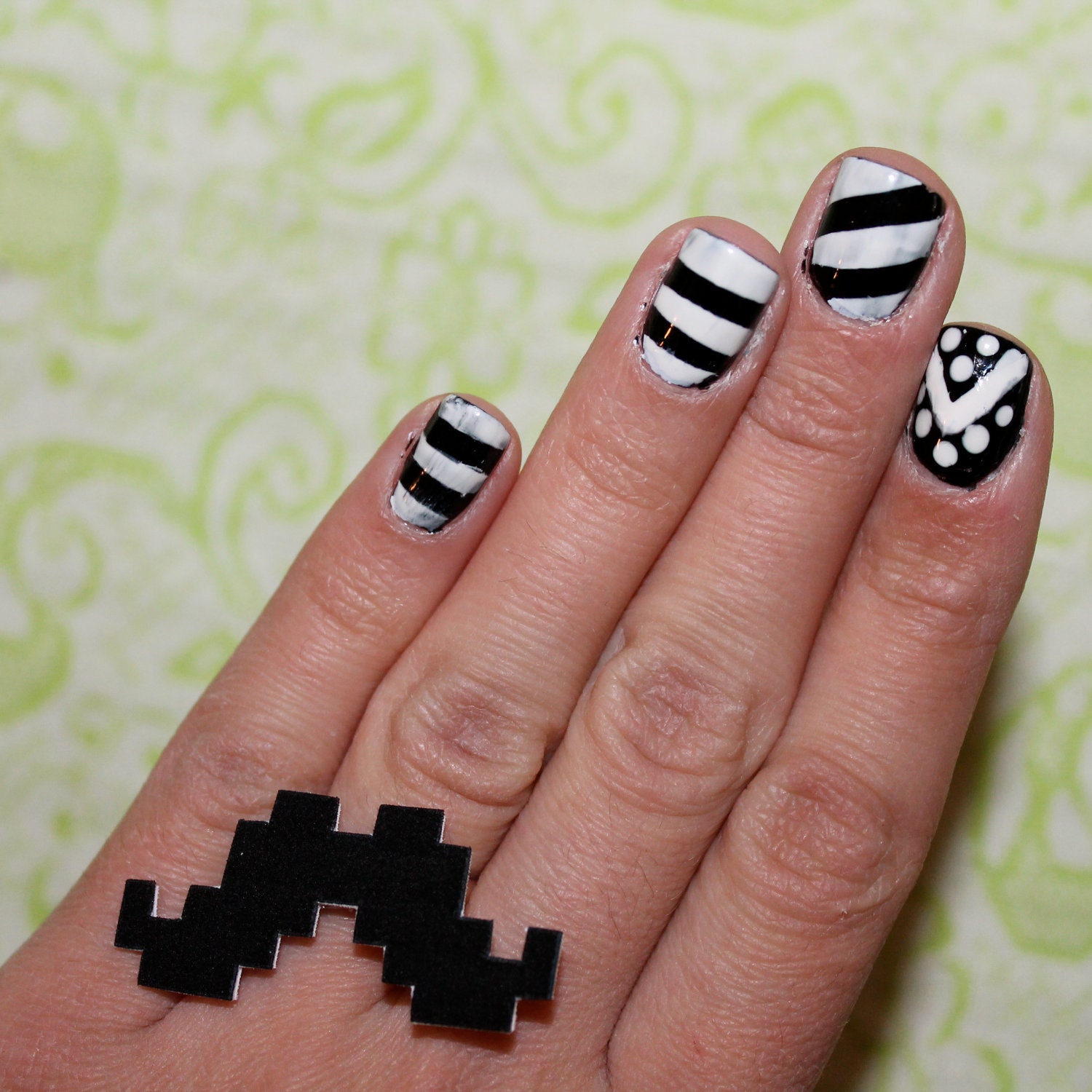 8bit mustache ring (adjustable)