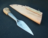 Small Socket Handled Knife