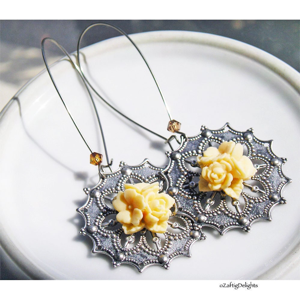 Earrings Ivory Flowers on Antique Silver Filagree - Spring Bouquet