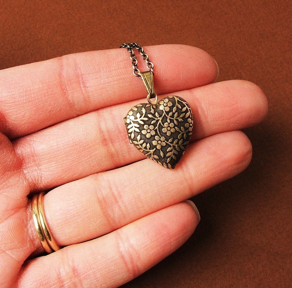 Forget Me Not - Tiny Heart Locket Necklace