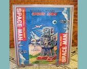 robot tissue box cover retro vintage 1950's tin toy geek bathroom decor kitsch