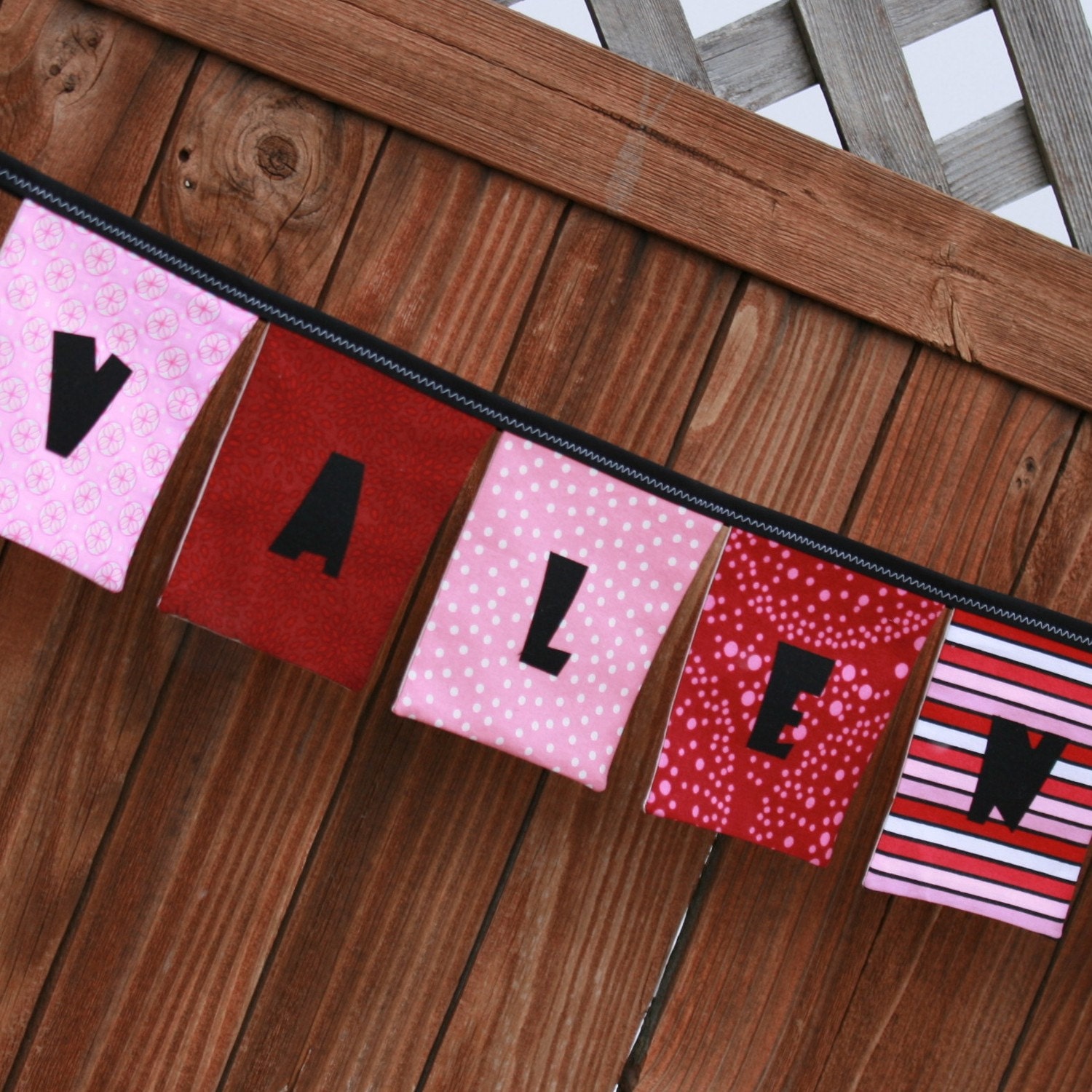 HAPPY VALENTINES DAY Banner - Reusable Fabric Banner Decoration in Pink Red Black White