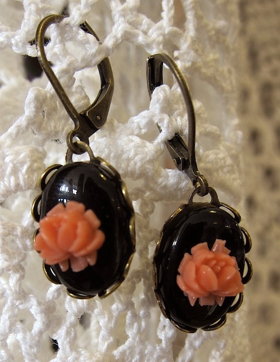tiny TINY CORAL ROSE earrings vintage black cabochon leverback hooks