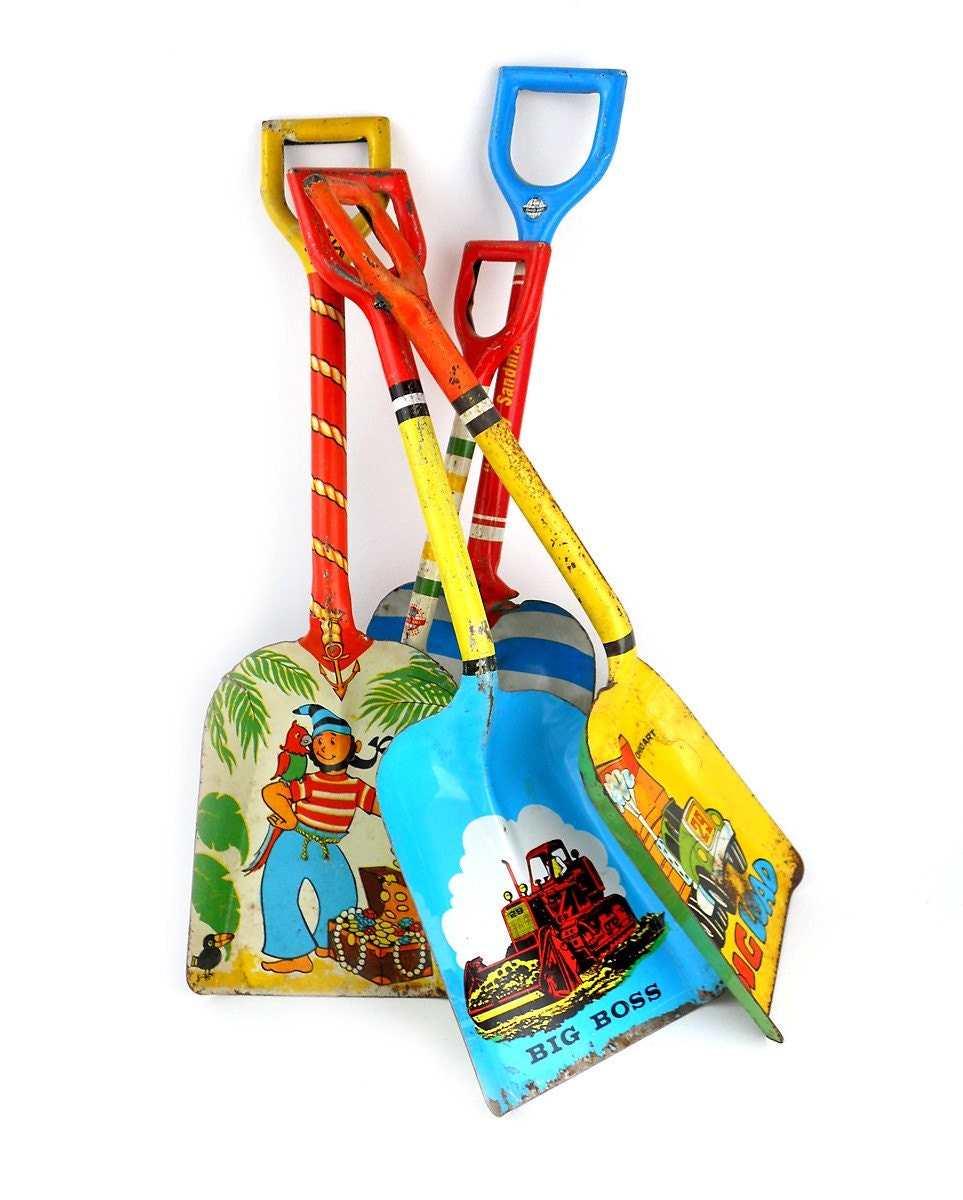 An Instant COLLECTION of Tin SHOVELS - Set of 5
