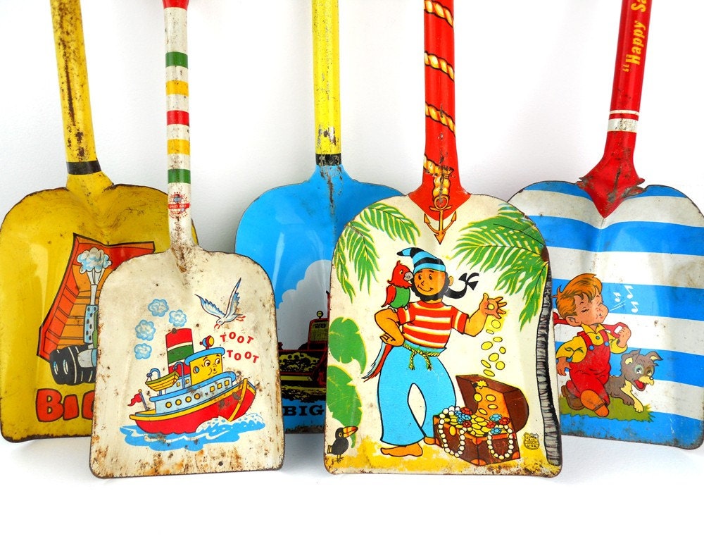 An Instant COLLECTION of Tin SHOVELS - Set of 5