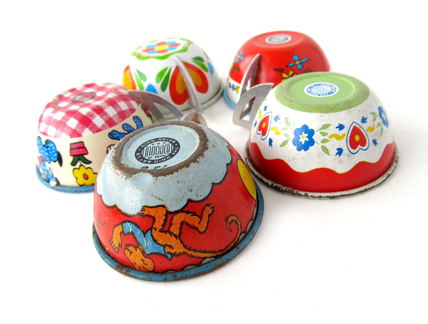 An Instant COLLECTION of TIN TEACUPS - Set of 5