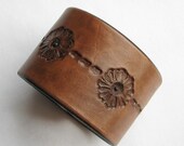 Tooled Wide Leather Cuff / Bracelet / Wristband - Daisy Chain in Brown