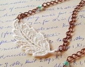 Vintage lace necklace - Trembling leaf