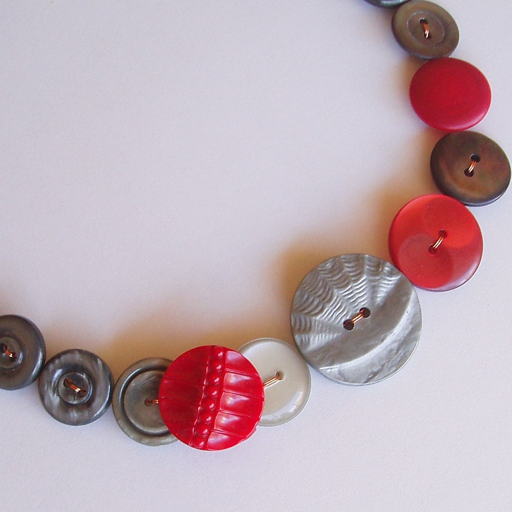 Vintage button necklace in red & grey - What lies beneath