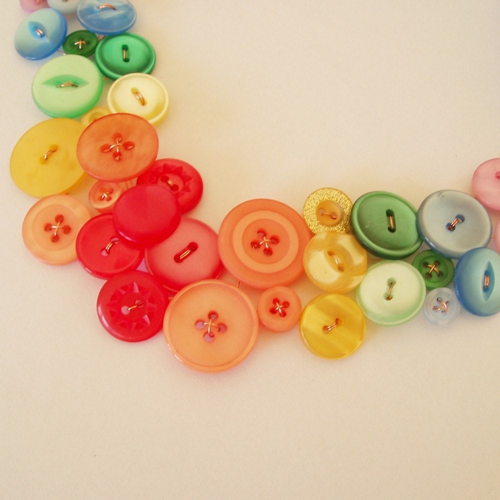 Button necklace - Over the rainbow
