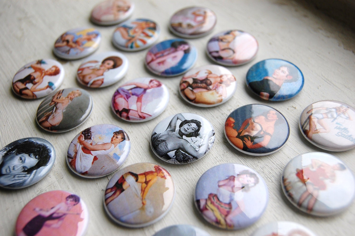 Classic Pin Up Girl 1" Pinback Buttons (Pack of 22)