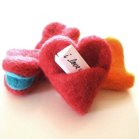 HEART POCKETS Needle Felting Kit