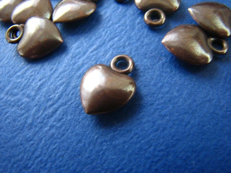 25 pcs. 13 mm Heart Charm, Antique Copper Plated