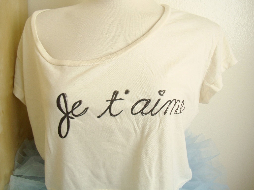 Loose Crop Top French Quote. "Je T'Aime" in Creme/ONE SIZE