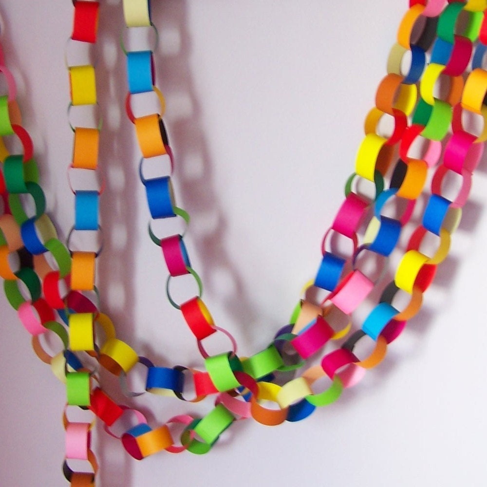 Pretty Paper Christmas Garland