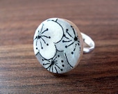 japanese washi glossy wooden ring - plum noir