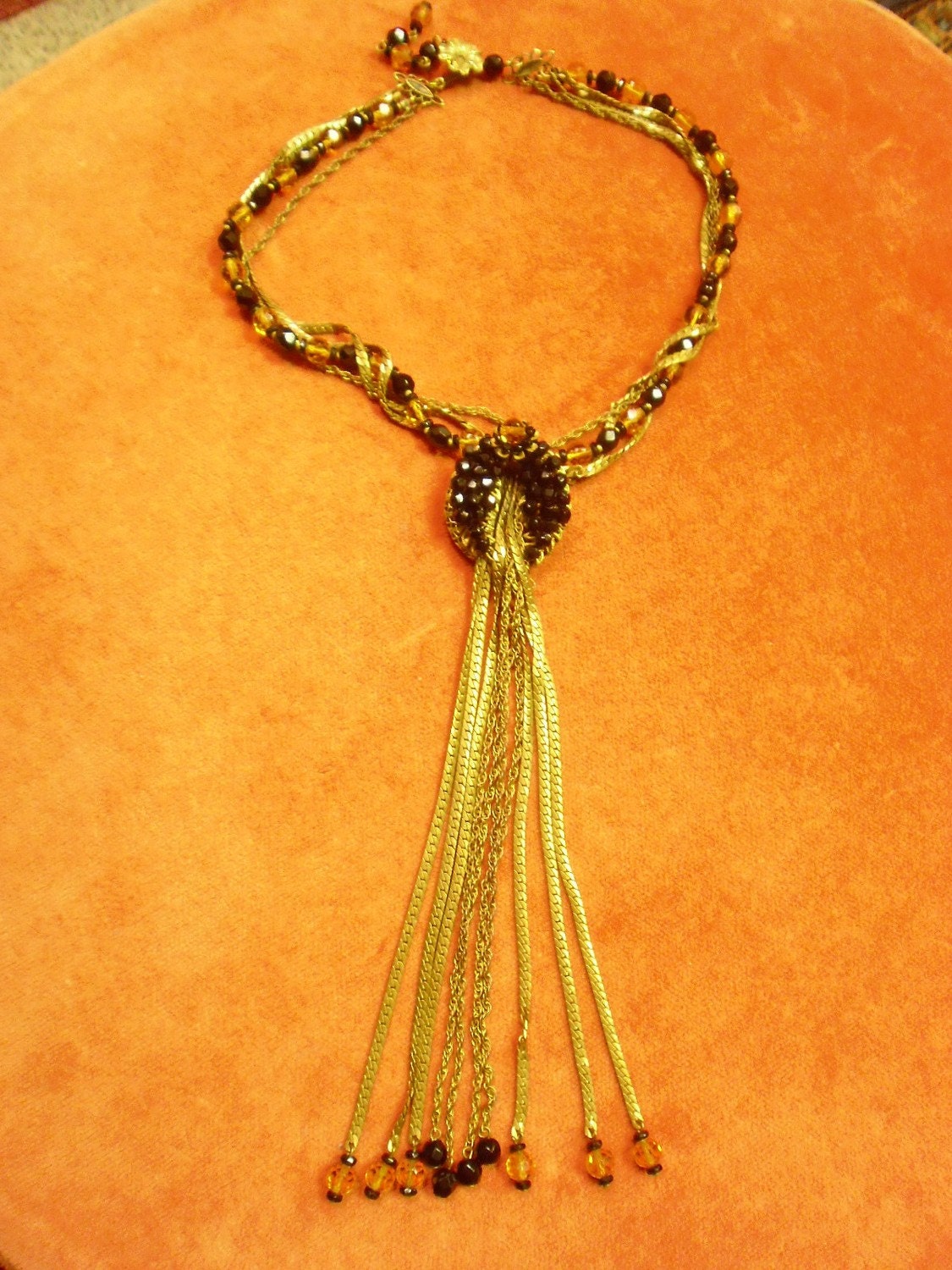 Stunning 1940s Vintage Necklace w Extra Pizazz Gold Tone w Amber and Black Glass Beads