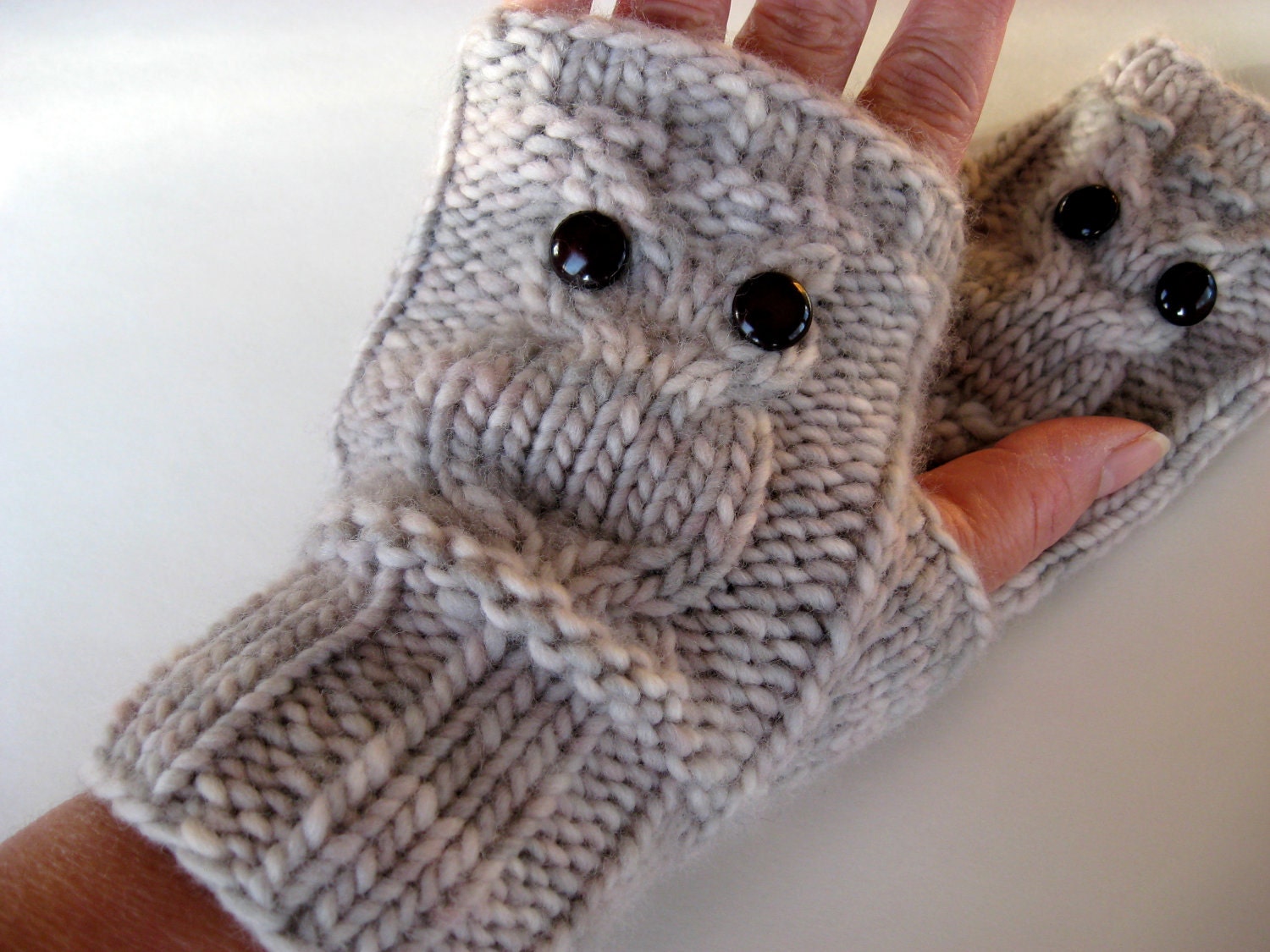 Owl Fingerless Gloves Mittens - Merino Wool - Light Grey