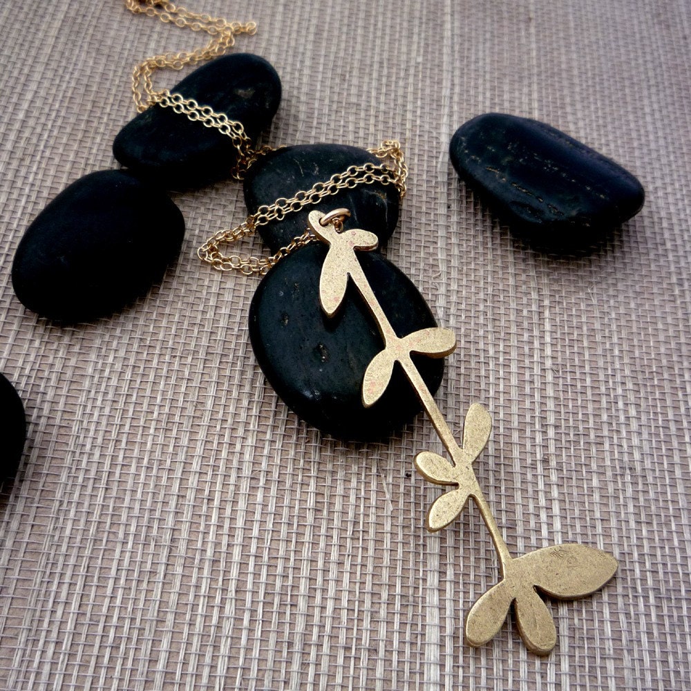 SALE Mod Flower Necklace