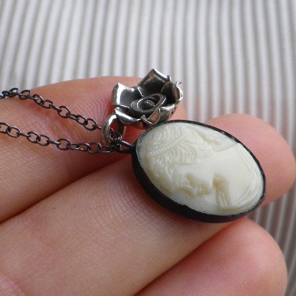 Ivory cream marble lady cameo silver rose necklace. Vintage glass, romance charm, antiqued chain pendant. Romantic, Valentine jewellery