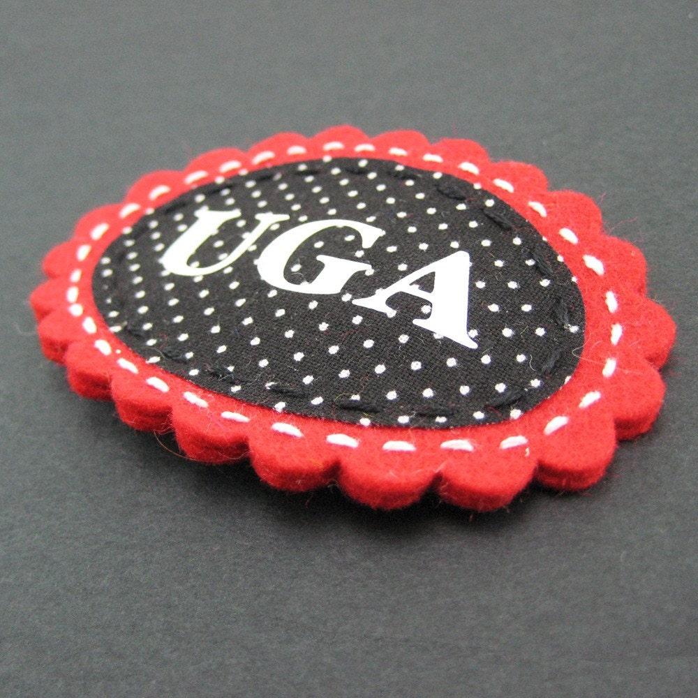 Scallop Oval University of Georgia Bulldogs Hair Clip in Red Felt with Black Polka Dots Fabric