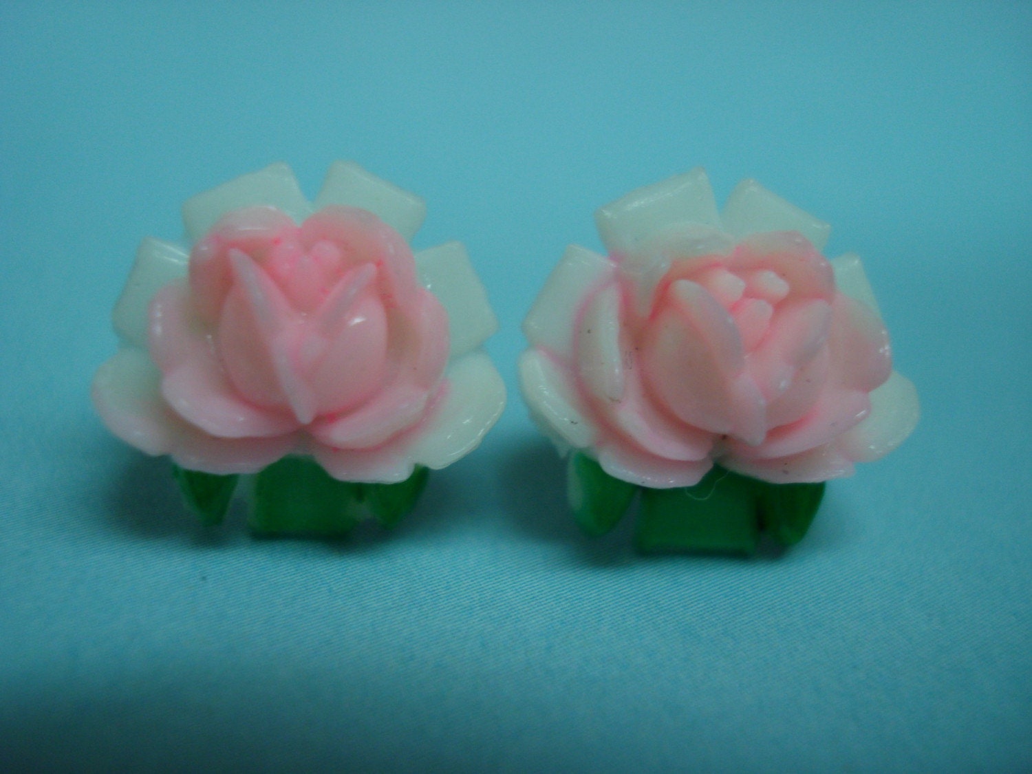 Cotton Candy Rosebuds