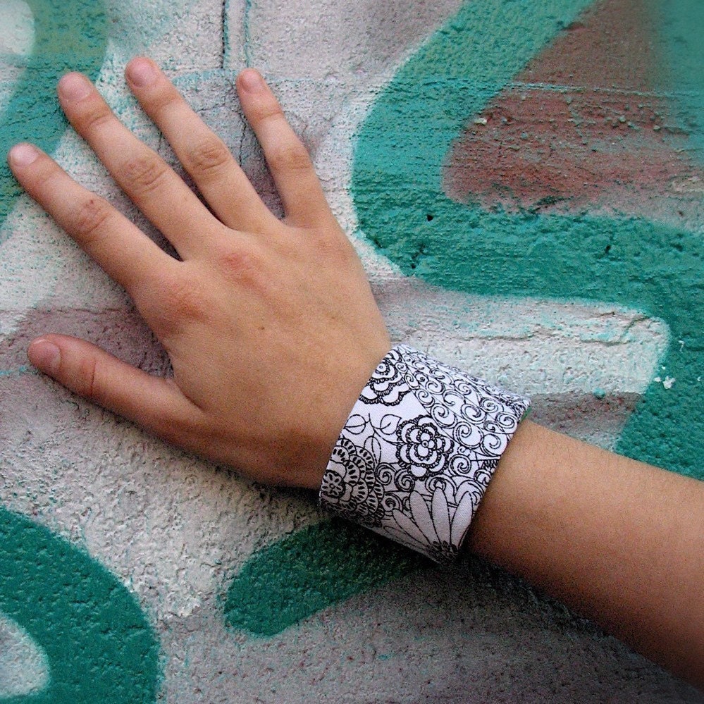 woodland sketch cuff