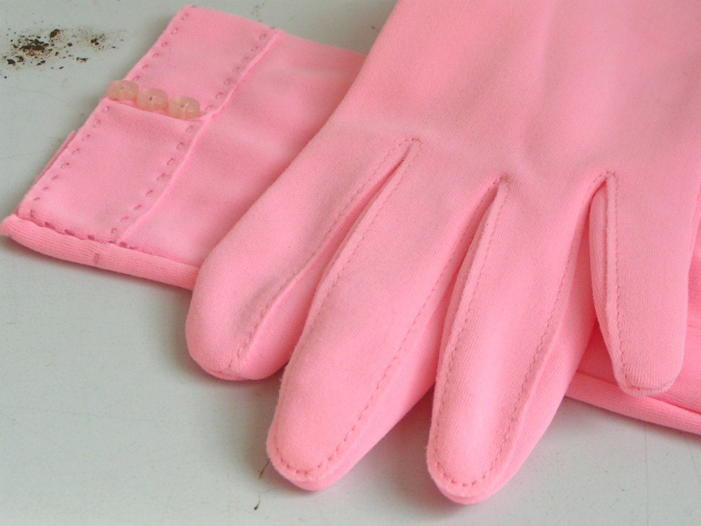 Vintage Bubble Gum Pink Day Gloves