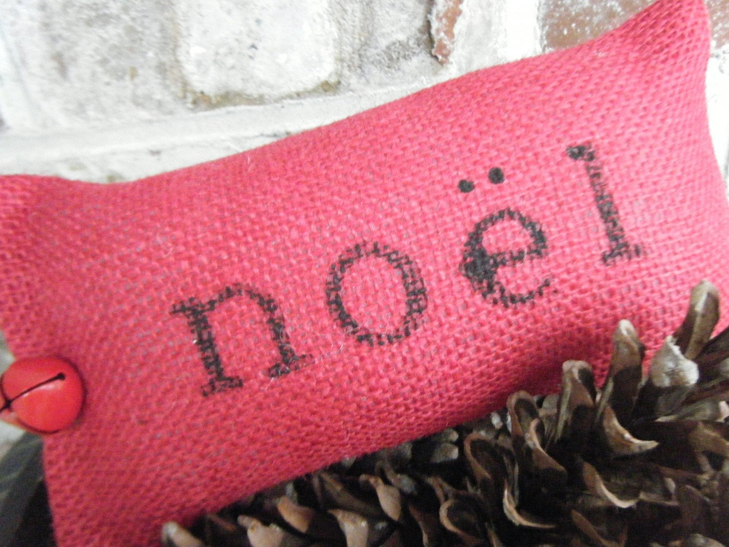 Burlap Noel Pillowette
