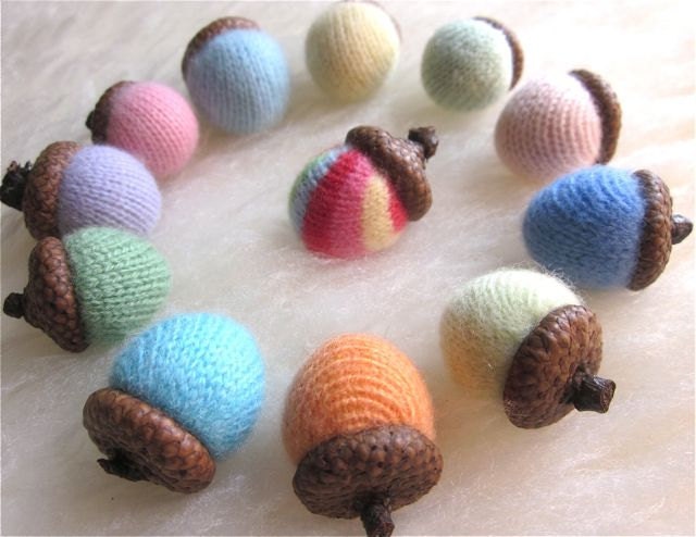 Pastel Wool Acorns - Easter colors - Cashmere 12 Bowl Fillers - Made to Order - Home Decorations Maine oak acorns ornaments with Cashmere