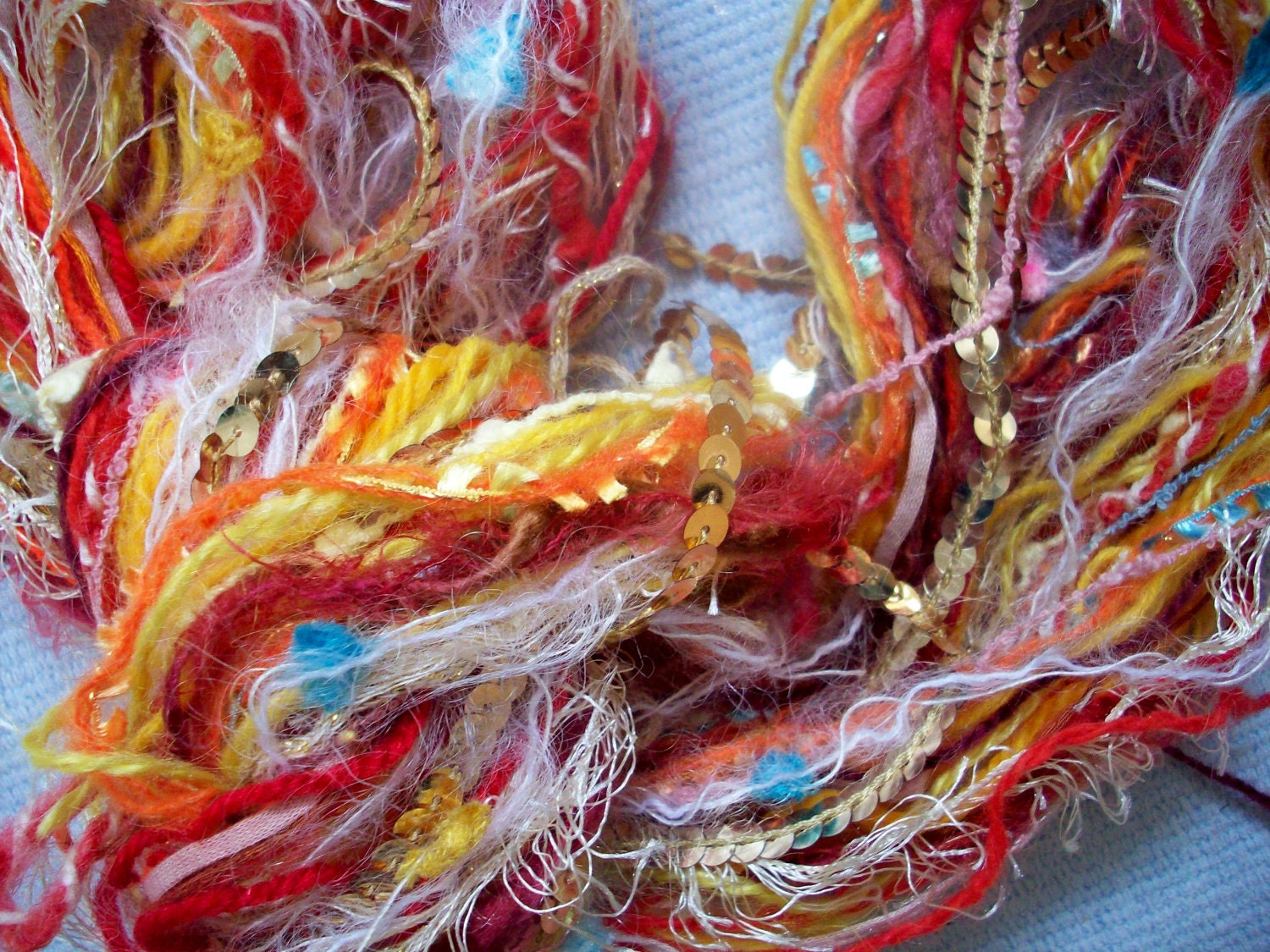Fiber thread pack Ginger with a touch of Aqua  - minimum 60 yards 55 metres
