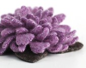 Cashmere Sweet Lilac Thistle - Recycled Wool Flower Pin