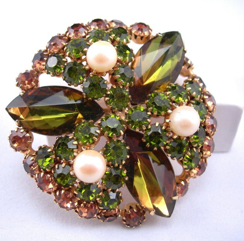 Rhinestone Brooch Olive Green & Gold Prong Set Stones White Faux Pearls Goldtone Metal Setting Vintage 1960s Costume Jewelry