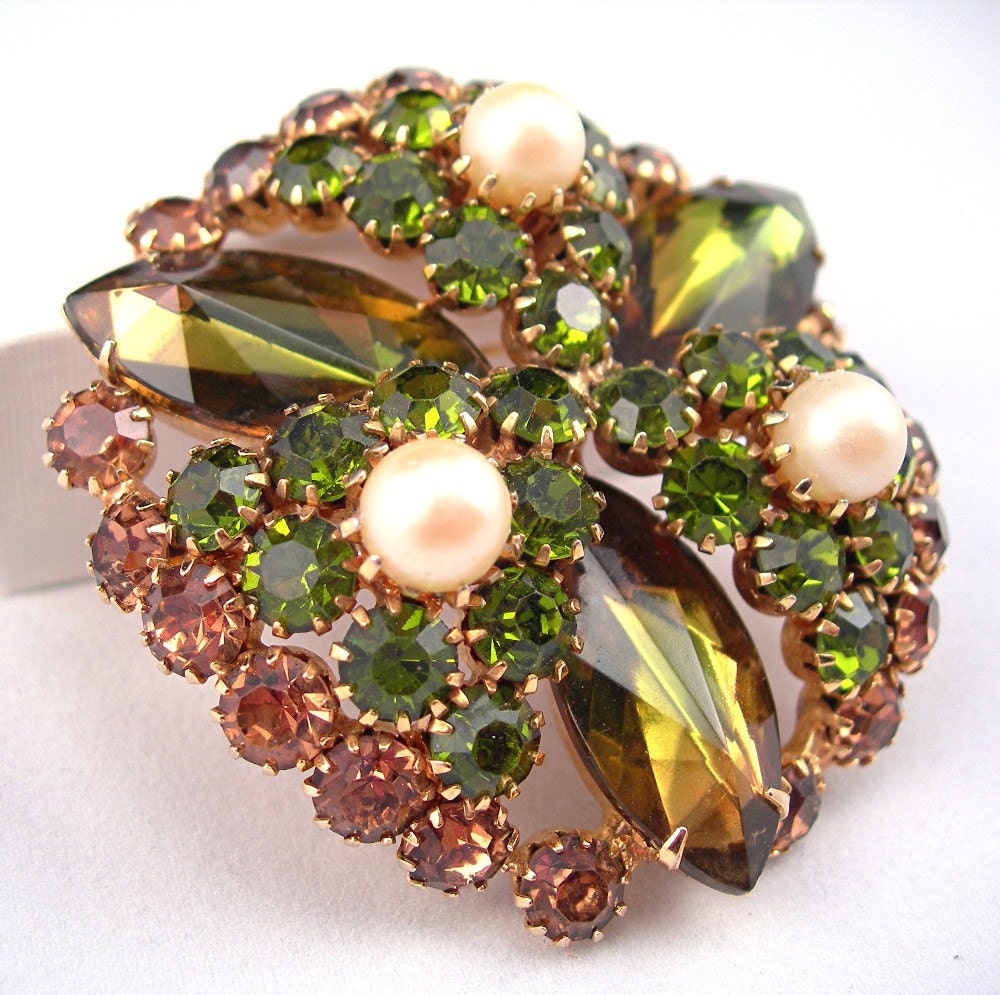 Rhinestone Brooch Olive Green & Gold Prong Set Stones White Faux Pearls Goldtone Metal Setting Vintage 1960s Costume Jewelry