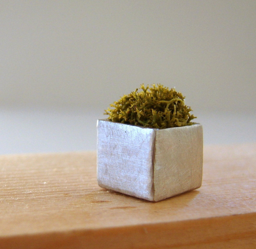 Moss Planter Green Cube Necklace