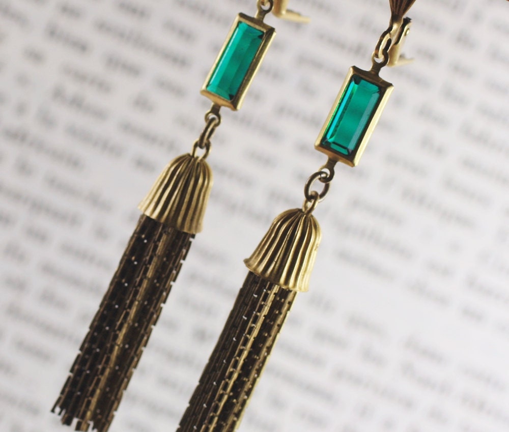 Emerald art deco earrings tassel vintage jewel glamour brass