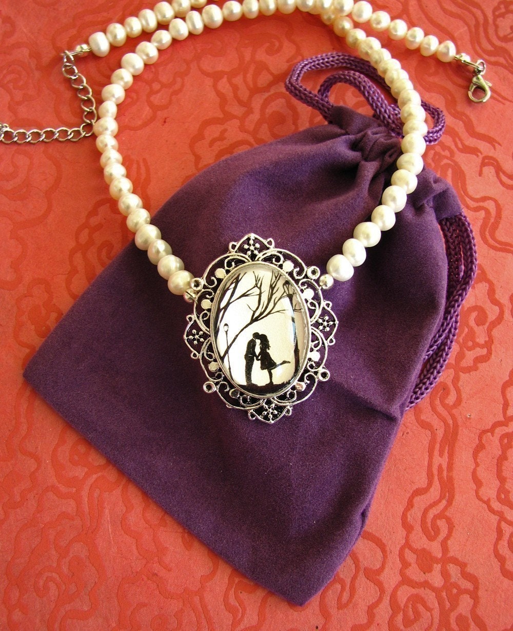 Autumn Kiss Choker Necklace