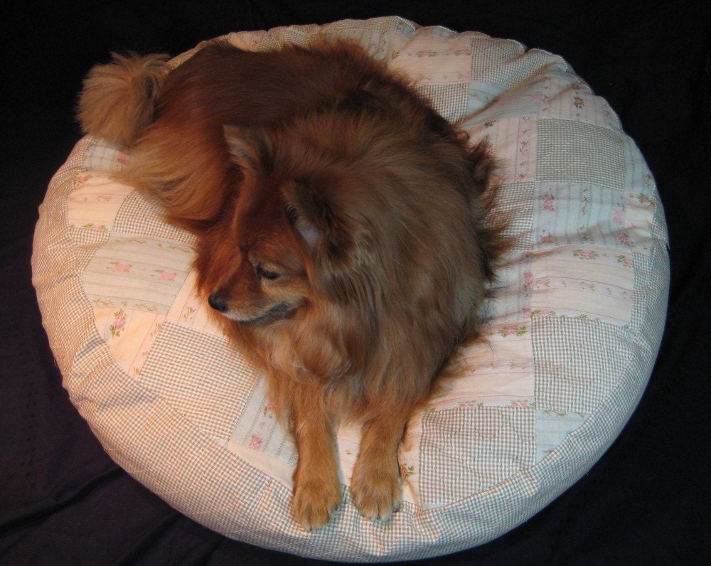 Summer Patchwork Dog Bed Custom One Of A Kind Washable 30 Inch Round Pet Bed Multi Color Cat Pillow
