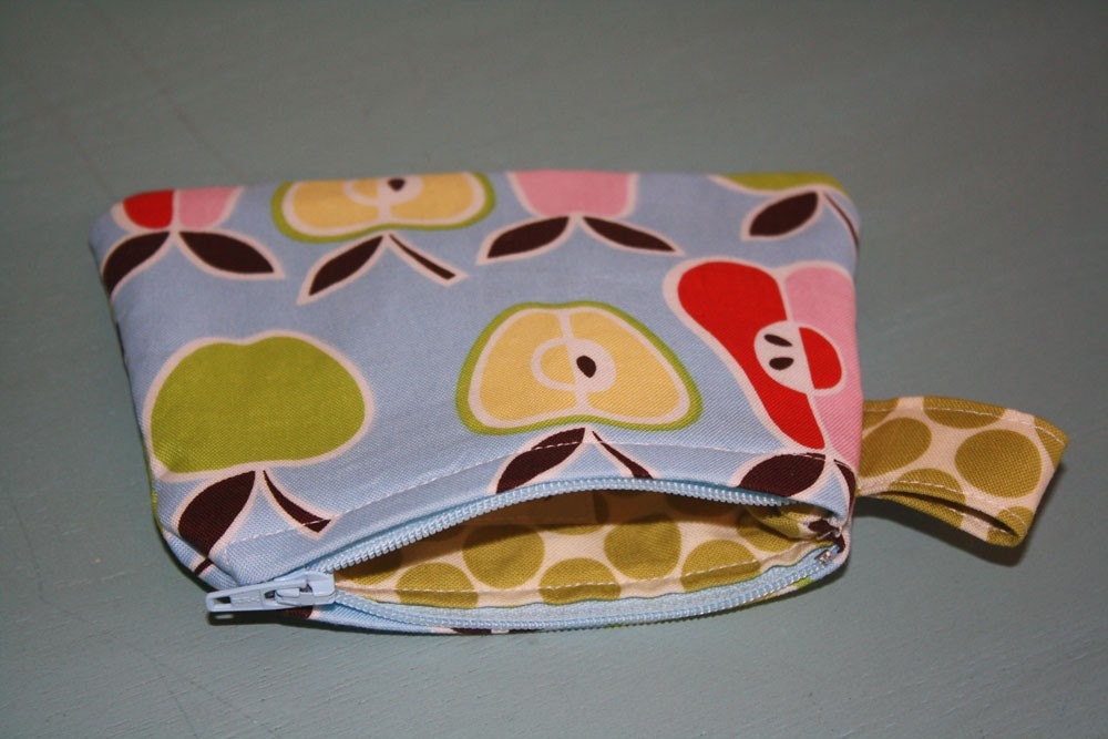 sweet pears mini pouch