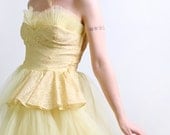 1950s Prom Dress in Sunshine Yellow - Strapless Tulle Evening Formal Gown - Medium Prom Queen
