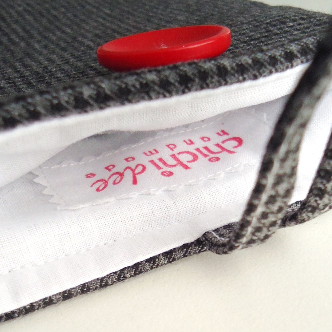 Rabbit and Houndstooth Padded Kindle Sleeve